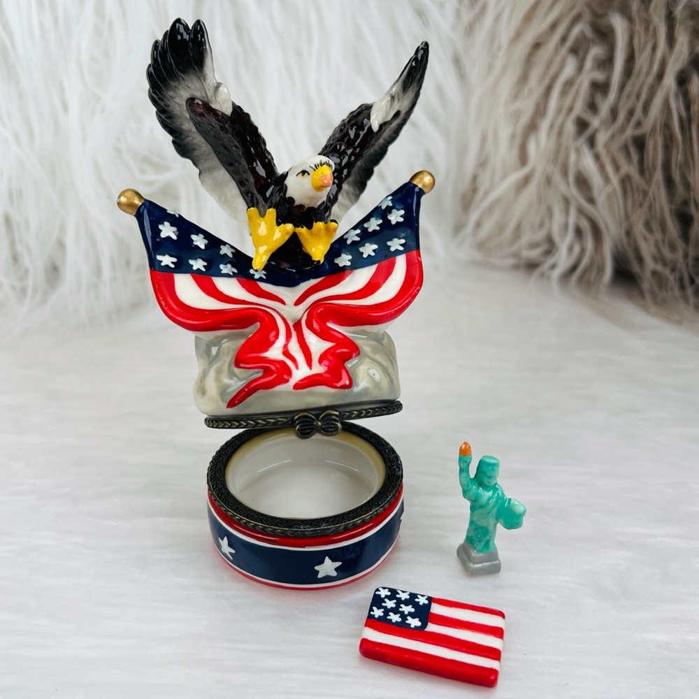 Vintage American Flag Bald Eagle Hinged Trinket Box